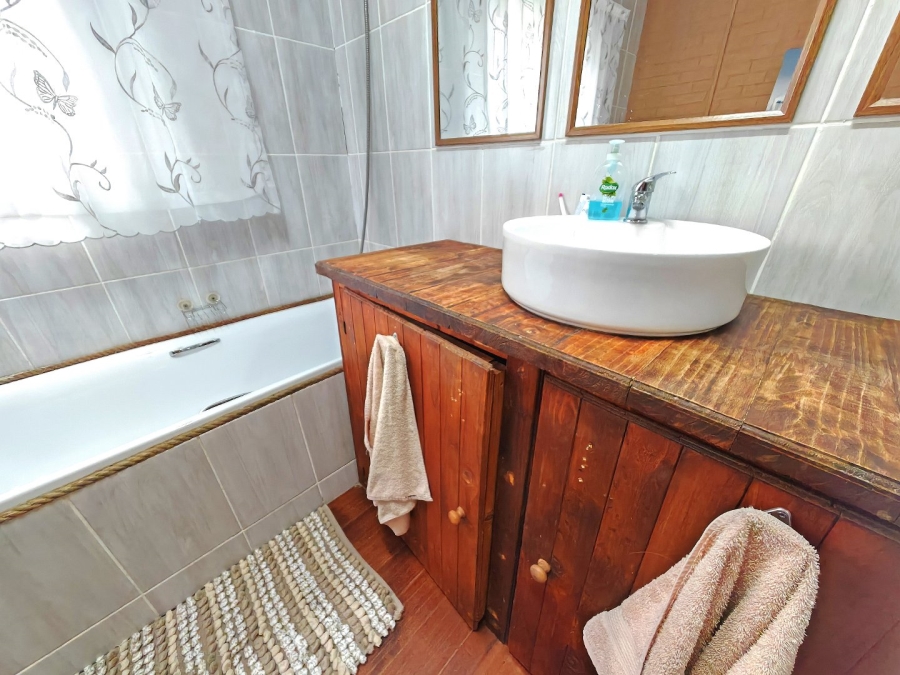 7 Bedroom Property for Sale in Bayswater Free State